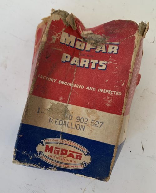 1941 Dodge NOS MoPar Radiator Shell MEDALLION EMBLEM - Image 2