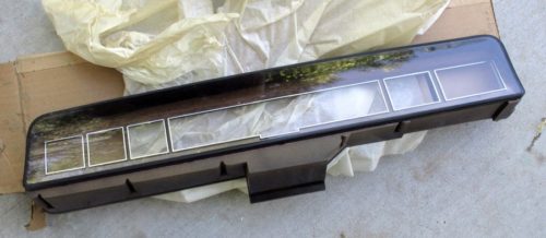 1970-1971 Dodge Monaco Dash Mask and Lense Assembly - NOS - Image 3