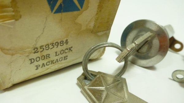 1966 MoPar Door Lock Cylinder and Key Package - NOS - Image 3