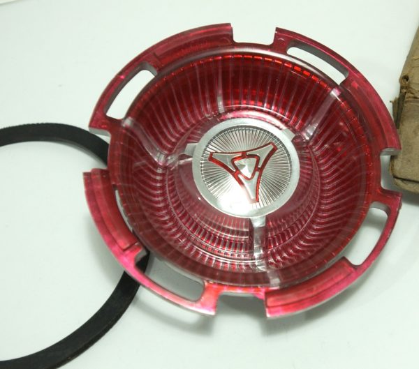 1965-1966 MoPar 14 inch Wheel Cover Insert - RED - NOS - Image 3